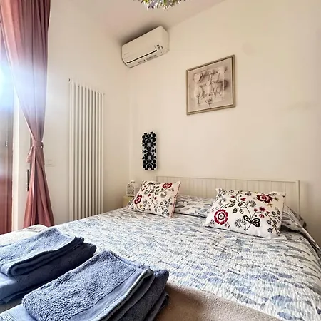 Casa Della Domenica شقة *